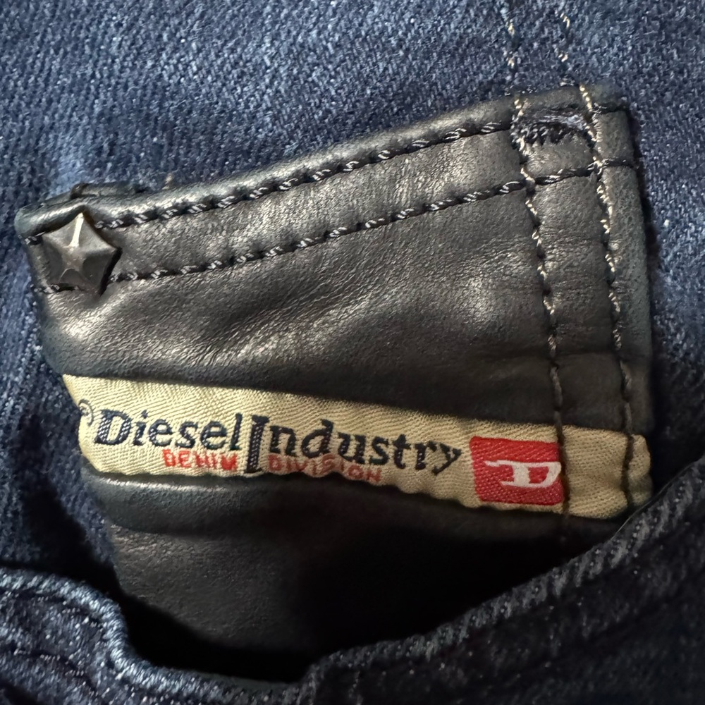 Diesel Jeans - Picture 3 of 6